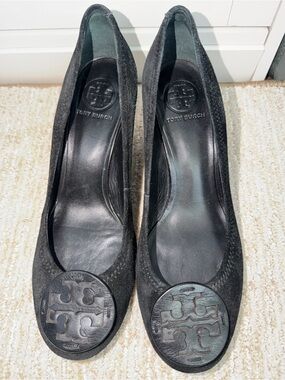 Tory Burch Black Suede Logo Round-Toe Heels